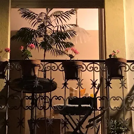 Simone's Bed & Breakfast