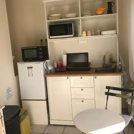 Simone's Bed & Breakfast *